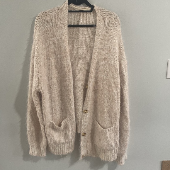 NWOT Free People Nevermind Cardigan in Crème Brulee - Picture 10 of 13